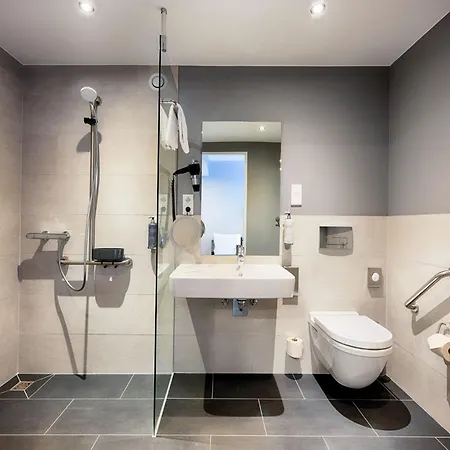 Premier Inn Berlin Airport-2